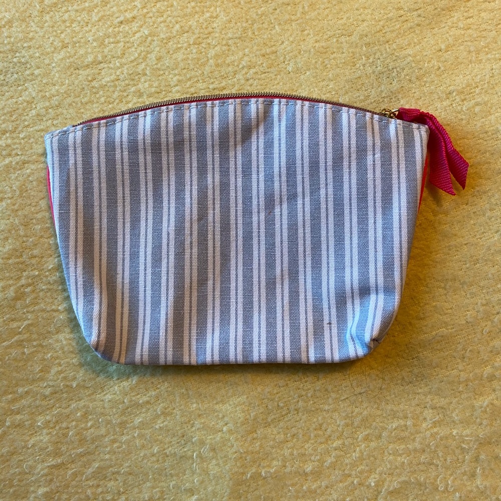 Ipsy pouch. - Picture 2 of 2